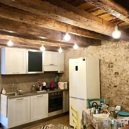 Barbara's Bed and Breakfast 4*